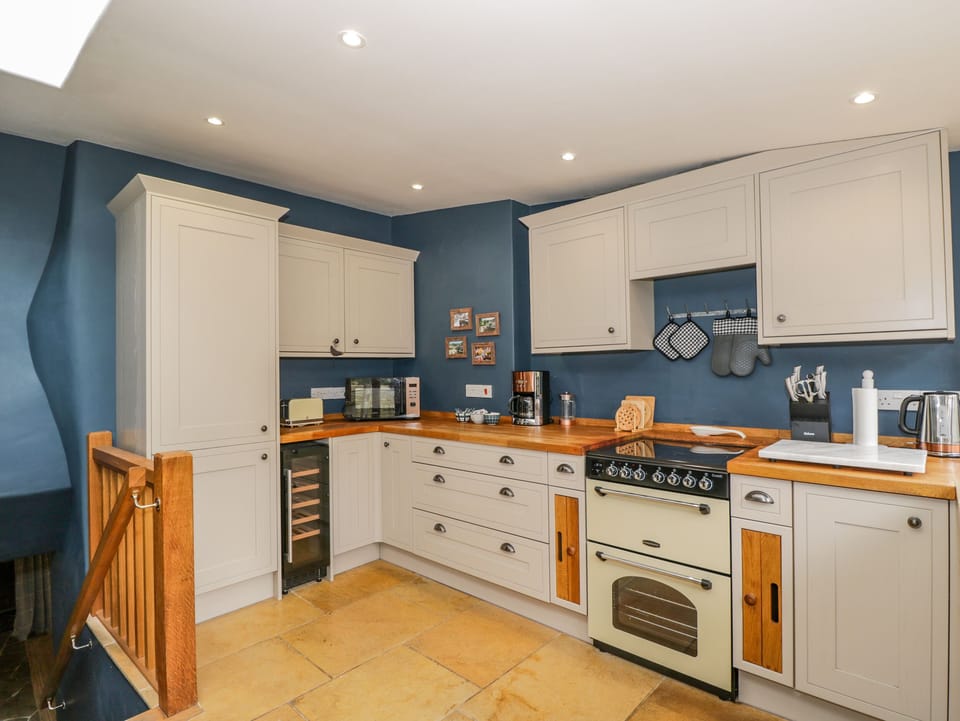 Cottage | Interior