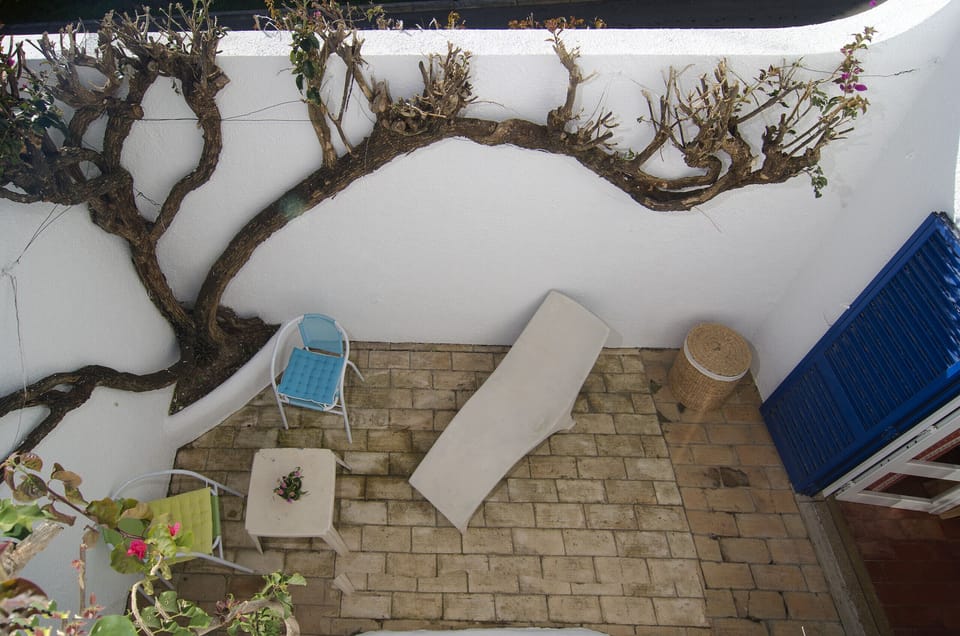 Small courtyard-like terrace