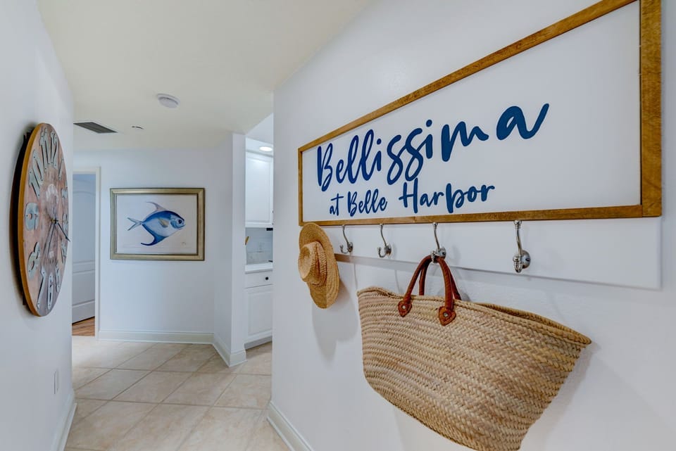 Hallway to Guest Bedroom and Guest Bathroom.