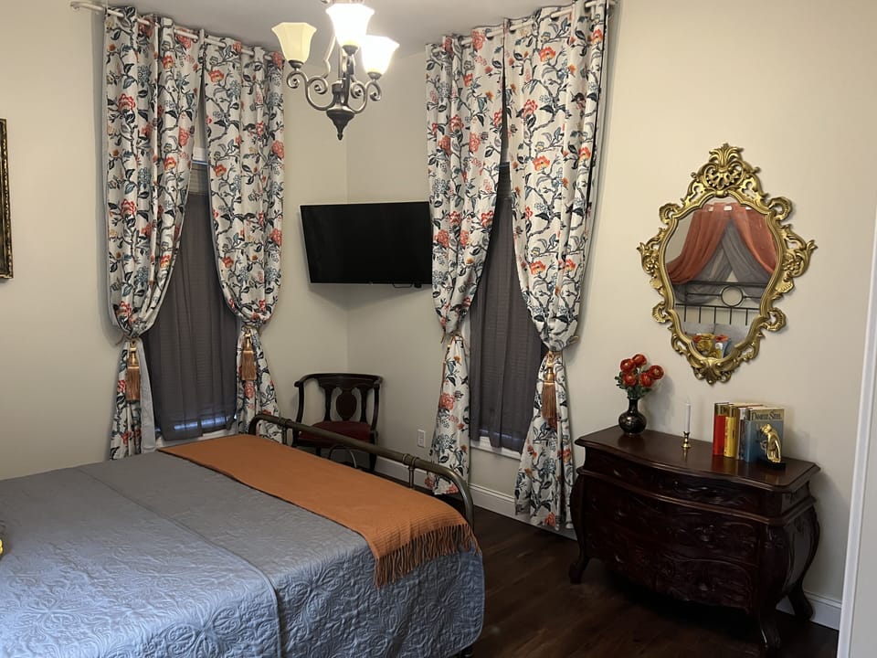 Room Number 2 | Individually decorated, individually furnished, laptop workspace