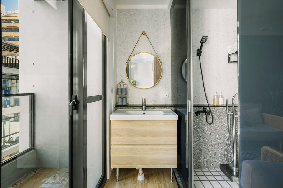 Two-Bedroom Suite with Bathtub | Bathroom | Free toiletries, hair dryer, slippers, towels