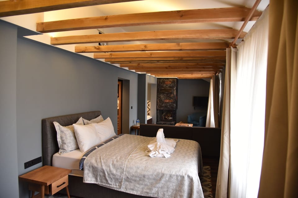 Premium Double Room, 1 Bedroom, Lanai | In-room safe, blackout drapes, free WiFi, bed sheets