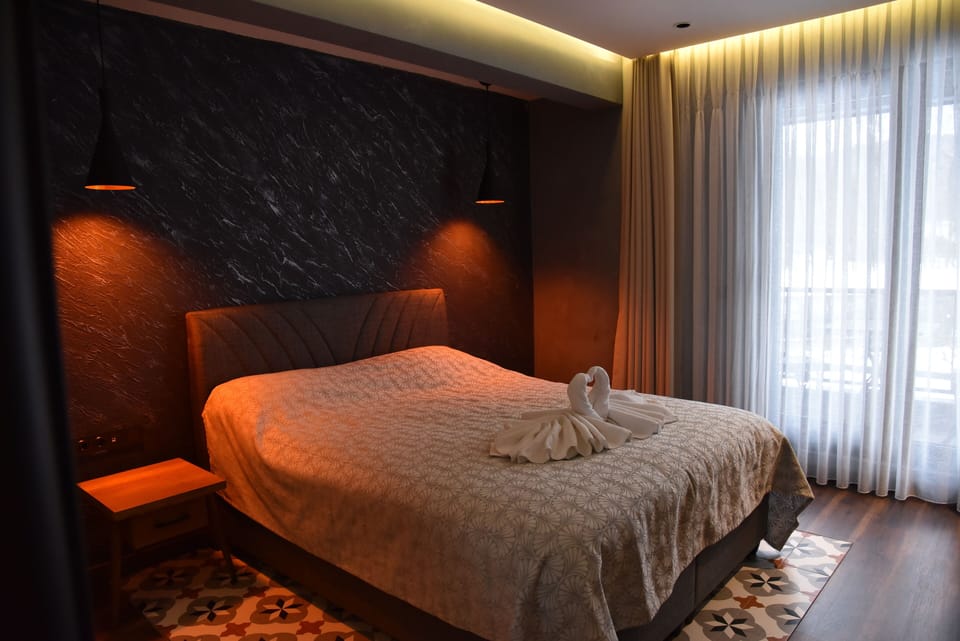 Standard Triple Room | In-room safe, blackout drapes, free WiFi, bed sheets