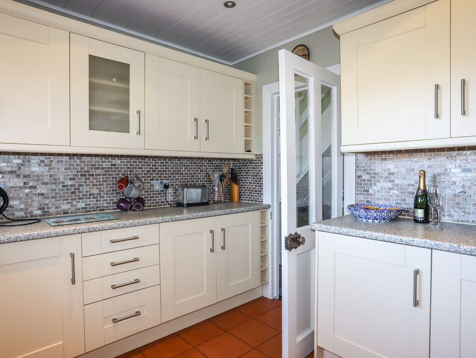 Fridge, microwave, dishwasher, electric kettle