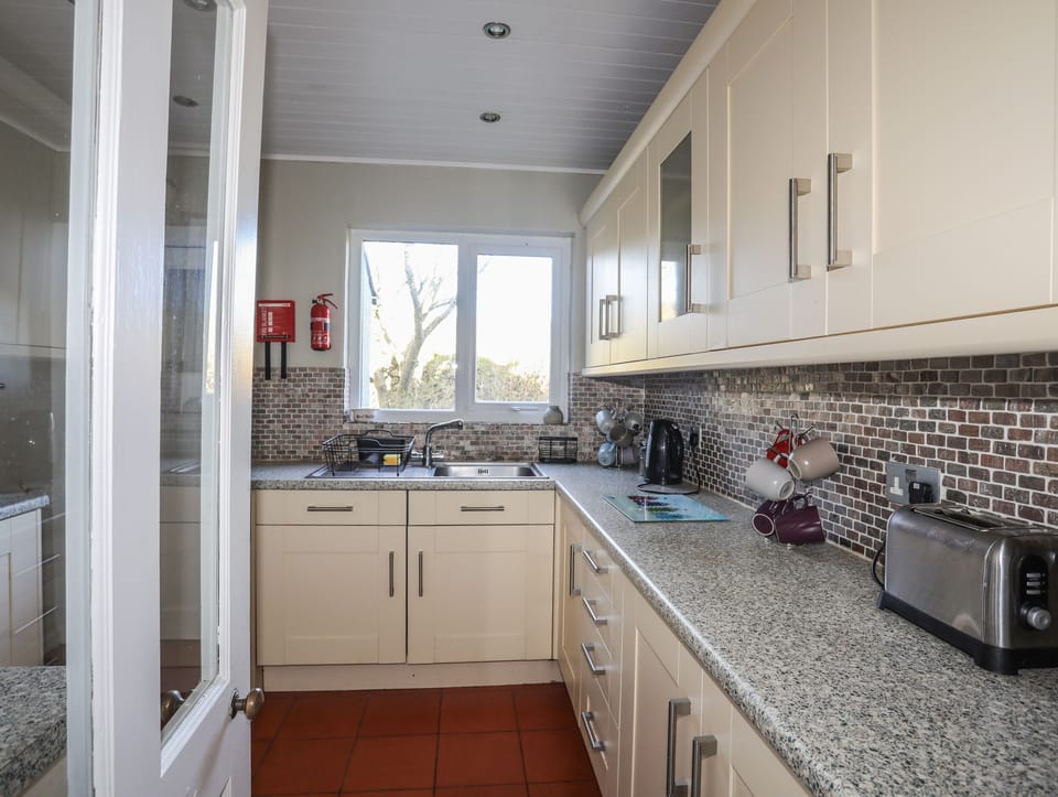 Fridge, microwave, dishwasher, electric kettle