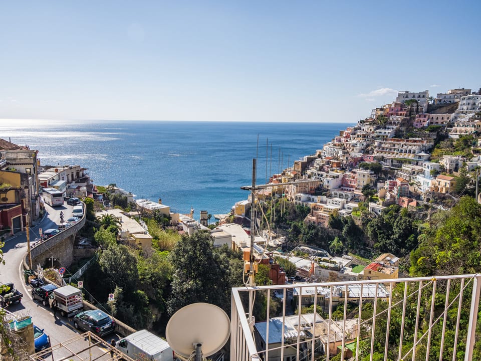 Panoramic House | Water view