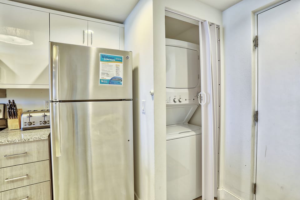 Washer/Dryer in Condo