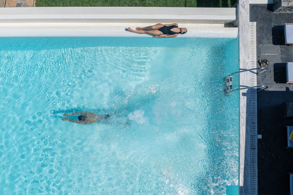 The 60sqm infinity pool design. 