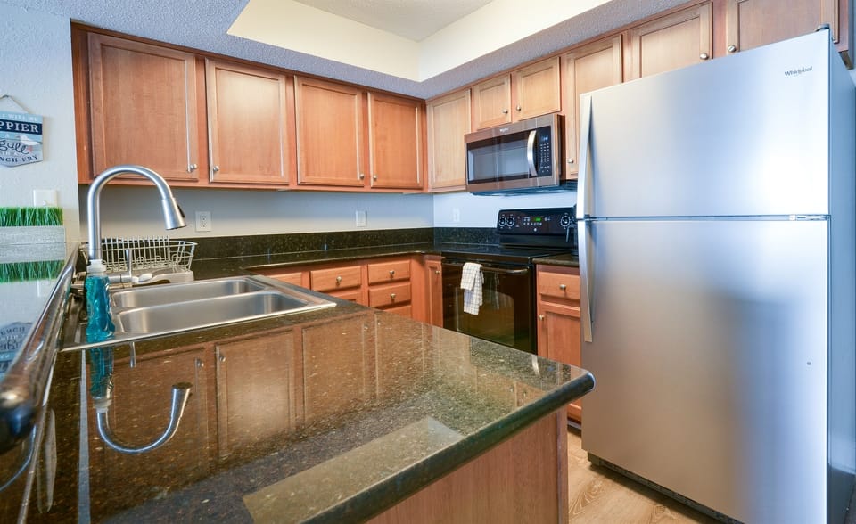 Full Size Kitchen