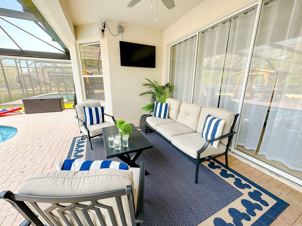 Relax outdoors with the TV and bluetooth speakers while the kids play in the pool!