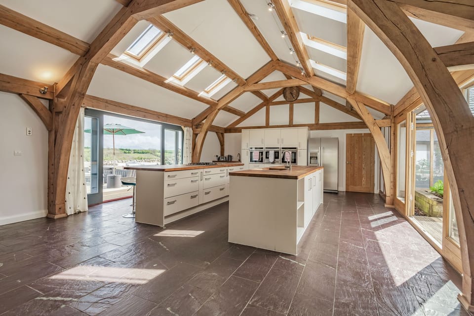 Cottage | Private kitchen | Fridge, dishwasher, electric kettle, toaster