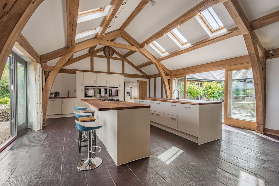 Cottage | 6 bedrooms, individually decorated, individually furnished, free WiFi