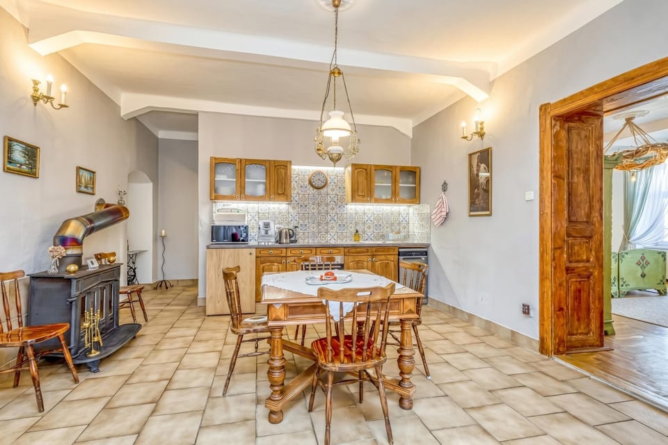 Family House, 2 Bedrooms, Fireplace (Treasure Of The Past) | Dining
