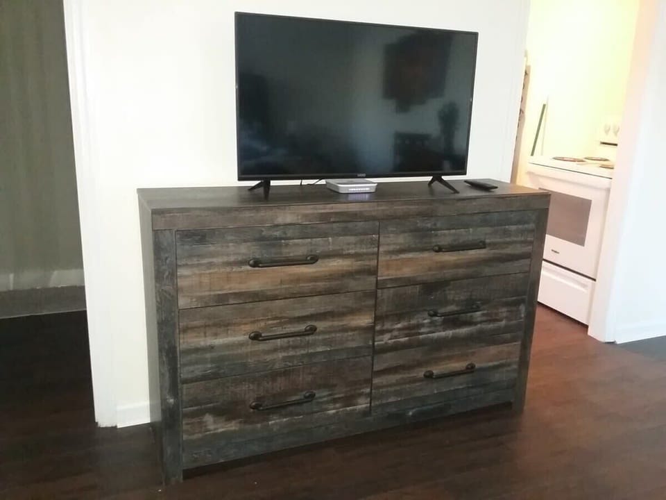 Vizio TV and Dresser