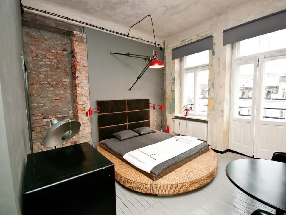 Double Room | Premium bedding, desk, iron/ironing board, free WiFi