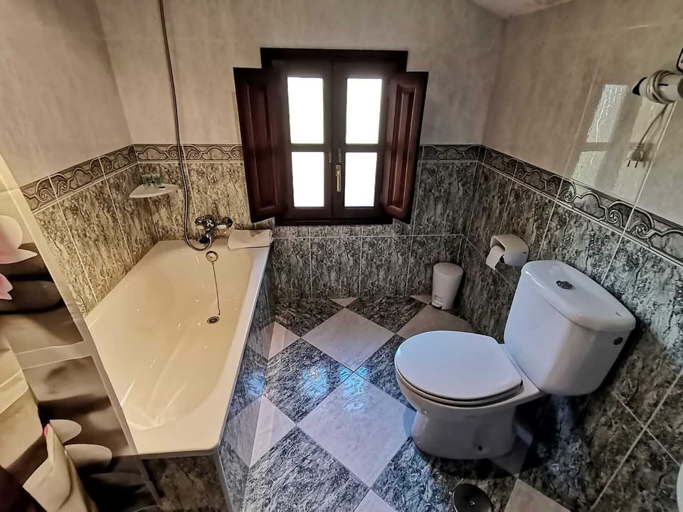 Basic Double or Twin Room | Bathroom | Hair dryer, bidet, towels