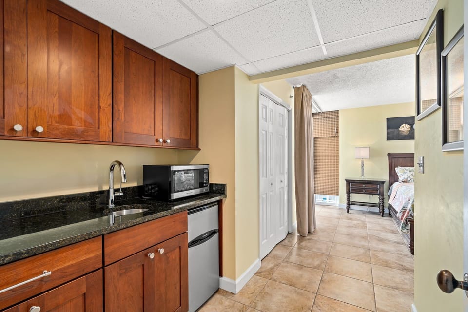 Condo, Multiple Beds, Hot Tub, Ocean View | Private kitchen | Coffee/tea maker