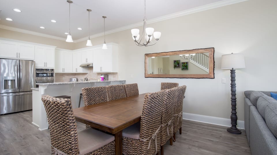 House, Multiple Beds, Patio, Ocean View | Dining