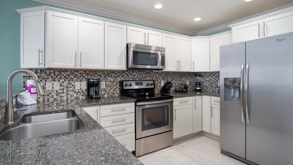 Townhome, Multiple Beds, Ocean View | Private kitchen