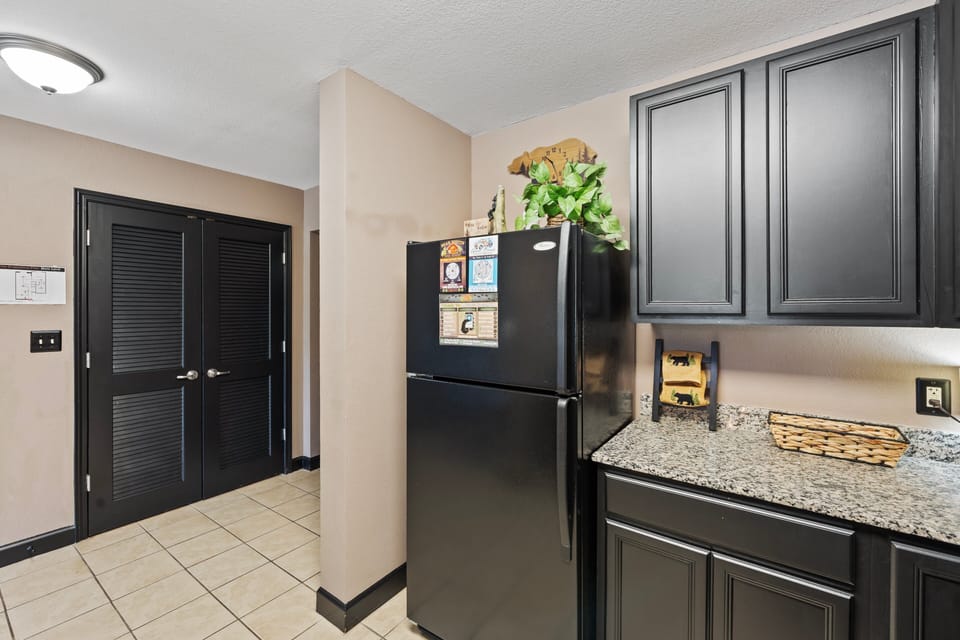 Condo, 1 Bedroom | Interior