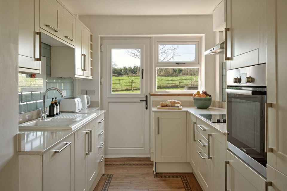 The kitchen at Kingfisher Cottage, Welsh Borders