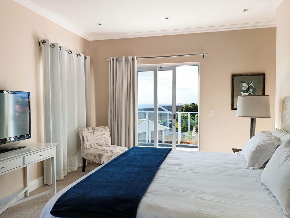 Family House | 4 bedrooms, individually decorated, individually furnished, desk