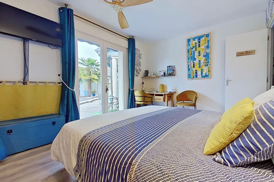 Comfort Double Room | Premium bedding, individually furnished, blackout drapes, soundproofing