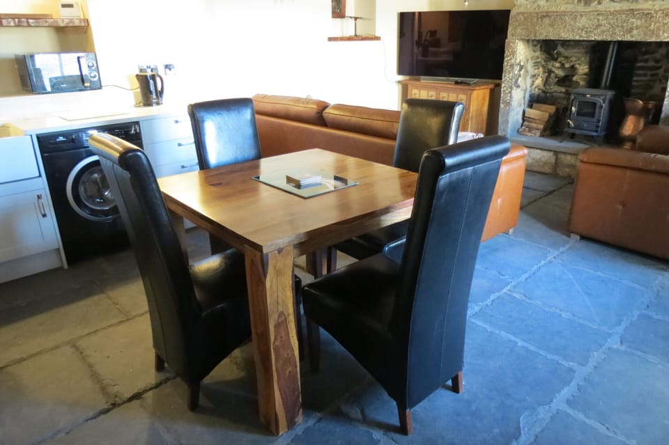 Comfort Cottage, Private Bathroom | Shared kitchen