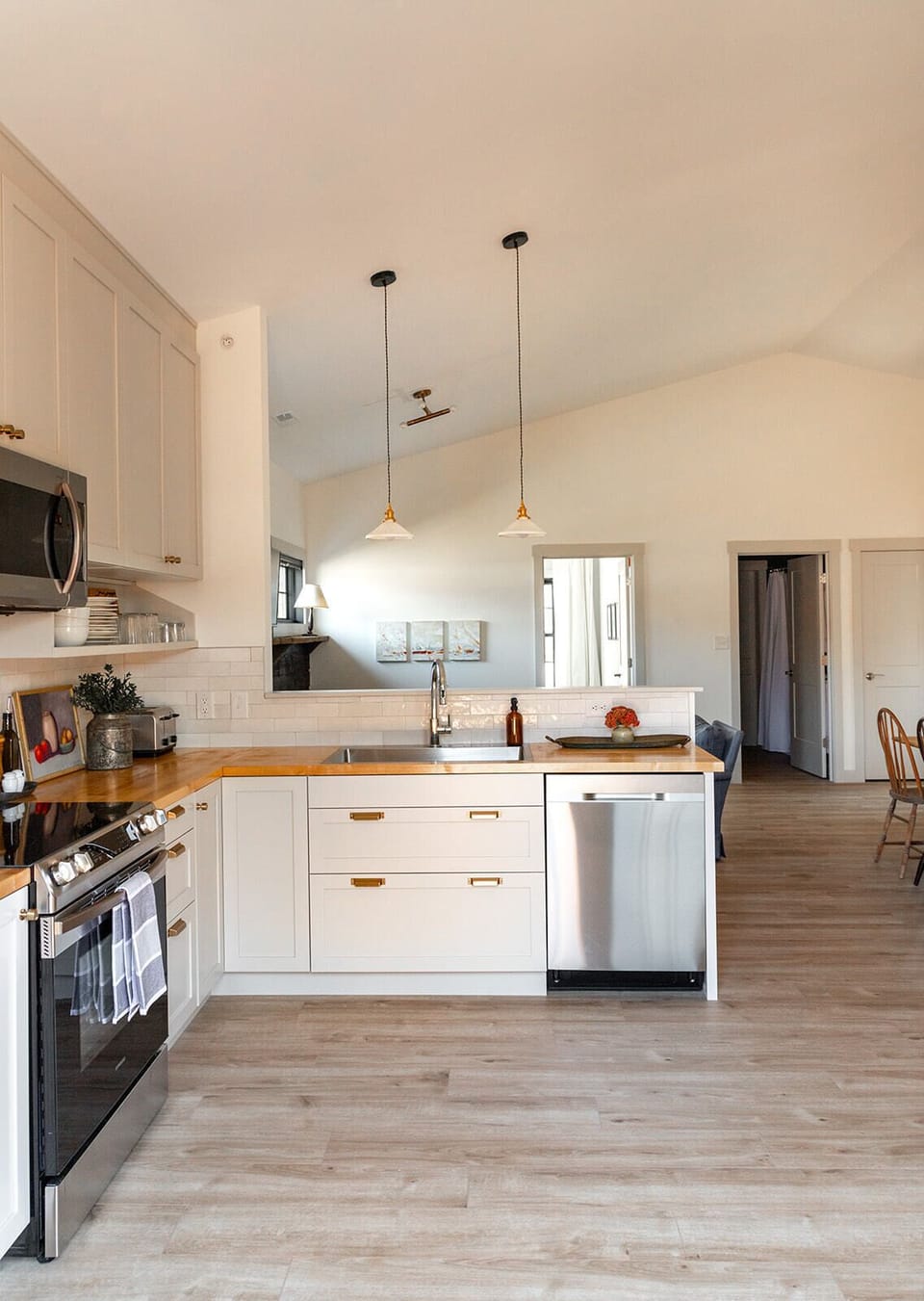 3 East Barn Burner Kitchen Sink