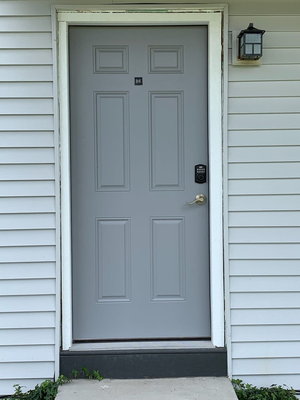 First floor unit- please note, there are steps into the unit.