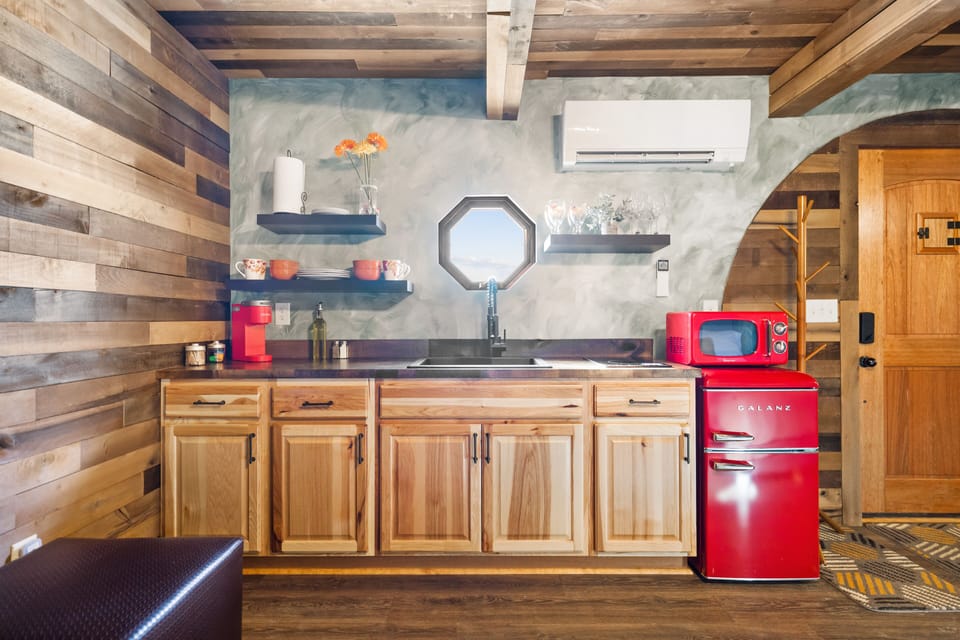 Kitchen Keurig Machine Stovetop 