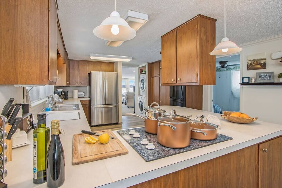 Jessica: ''. The kitchen is well-equipped and the lake house has all the necessary amenities. The house is pet friendly with a fenced yard. ''