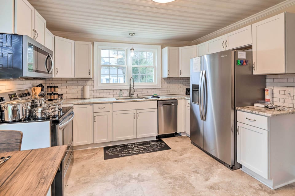 Kitchen | Hot Water Pot | Toaster