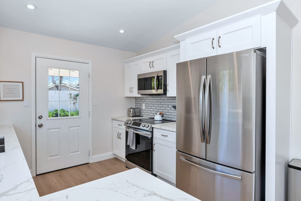 Kitchen, Back Patio Door