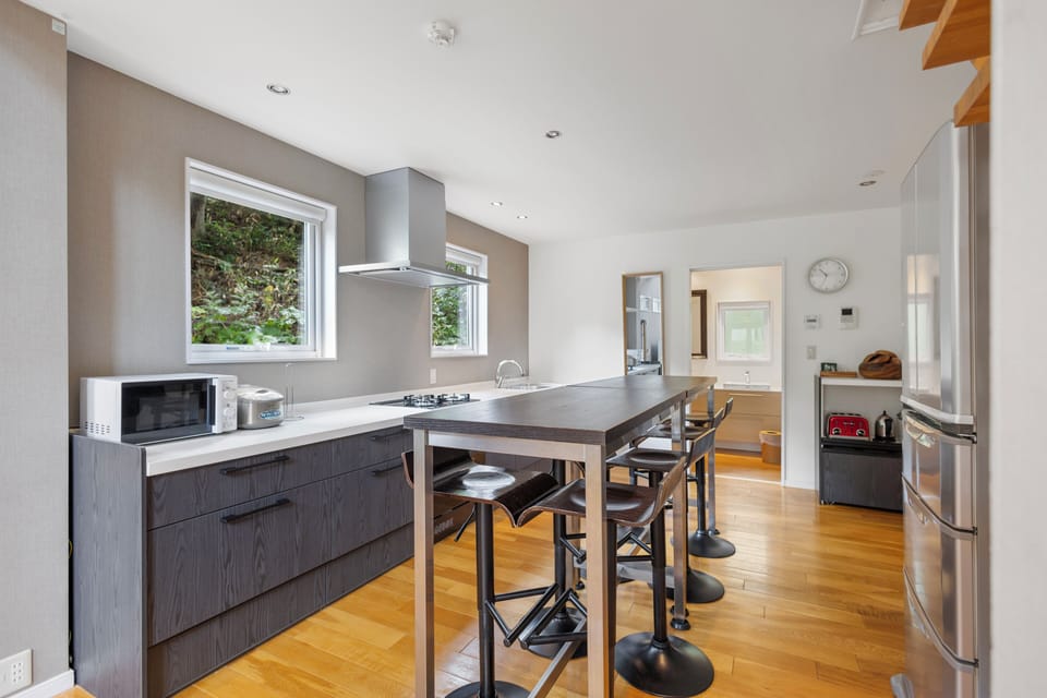 Family House | Private kitchen | Full-size fridge, microwave, stovetop, toaster