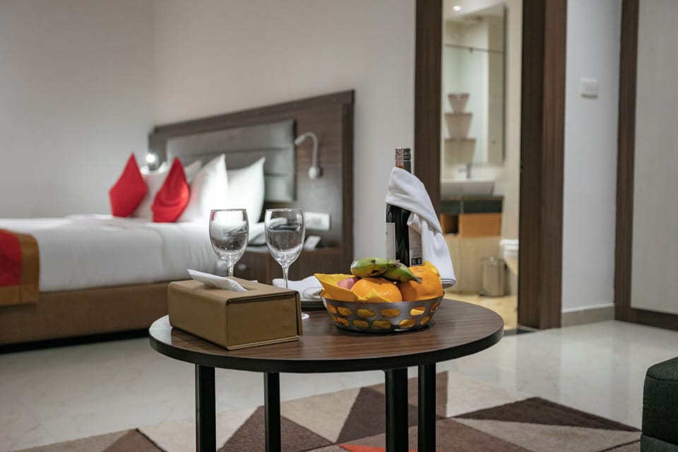 Presidential Studio Suite, 1 King Bed, Smoking, Garden View | Hypo-allergenic bedding, individually decorated, individually furnished