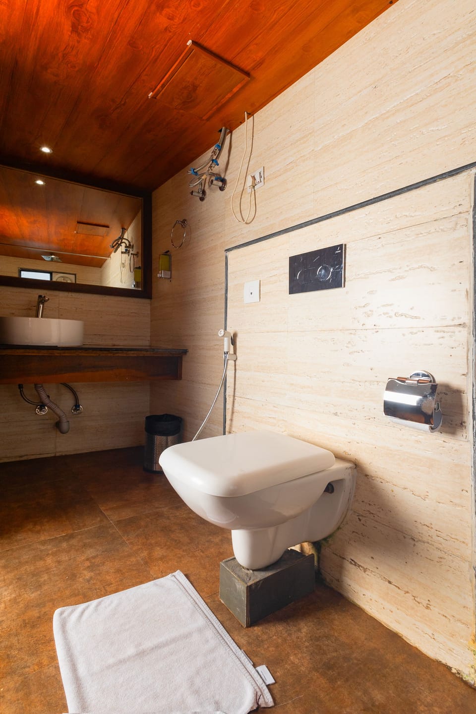 Premium Triple Room | Bathroom | Shower, free toiletries, slippers, towels