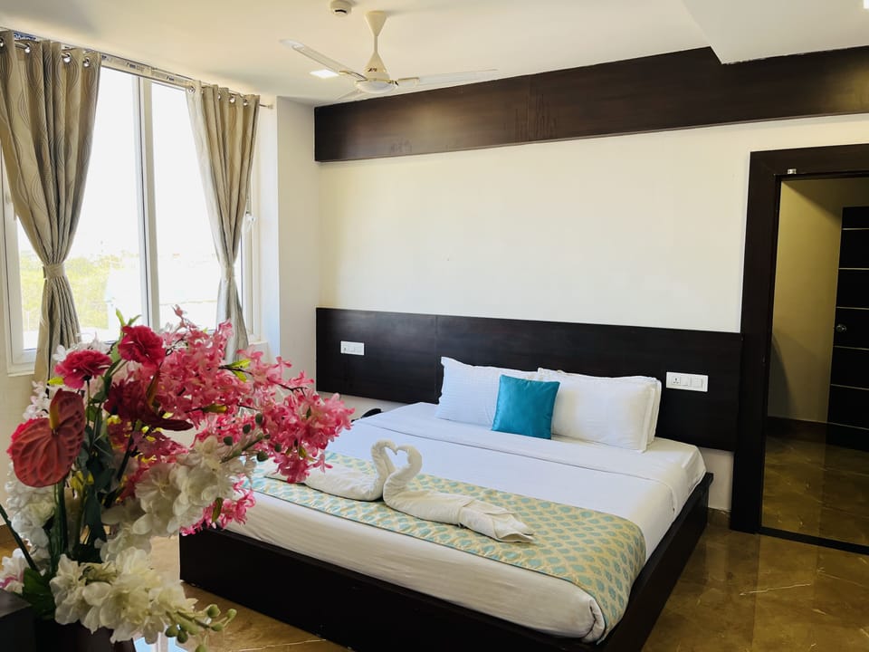 Deluxe Double Room | Premium bedding, memory foam beds, iron/ironing board, rollaway beds