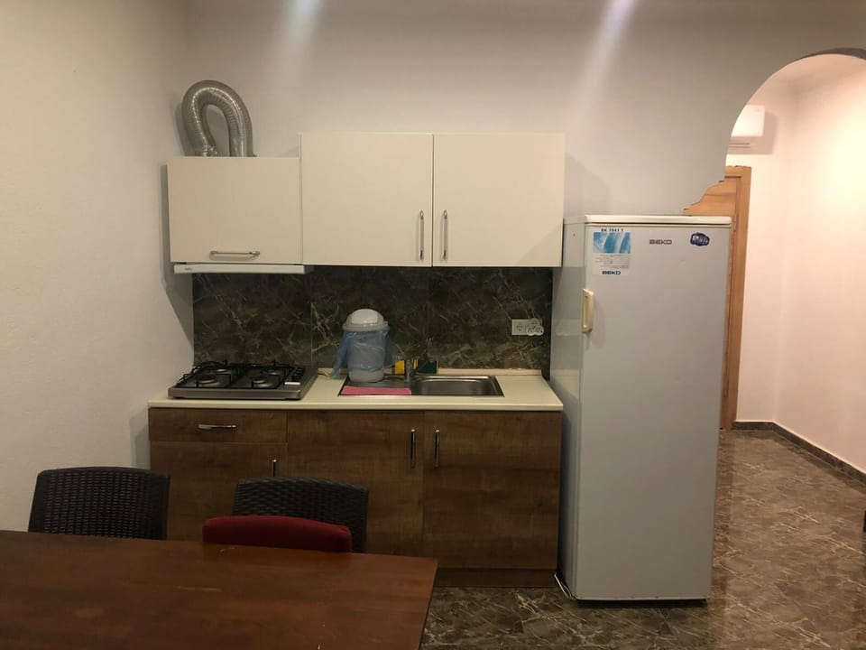 Deluxe Room | Premium bedding, in-room safe, WiFi (free)
