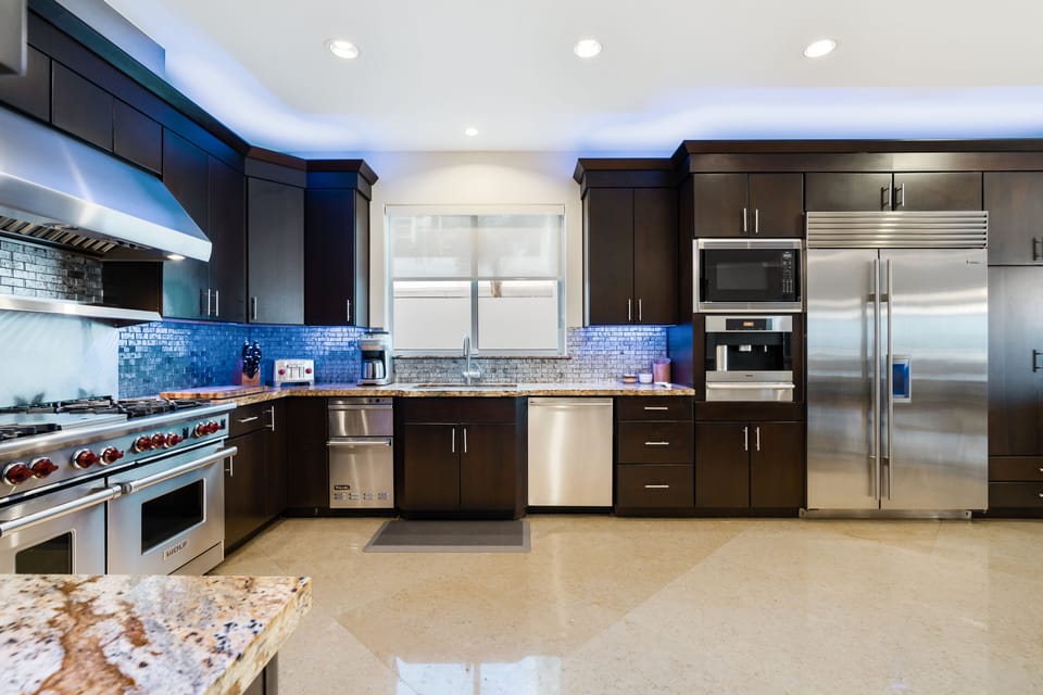 Fully-Equipped Kitchen 