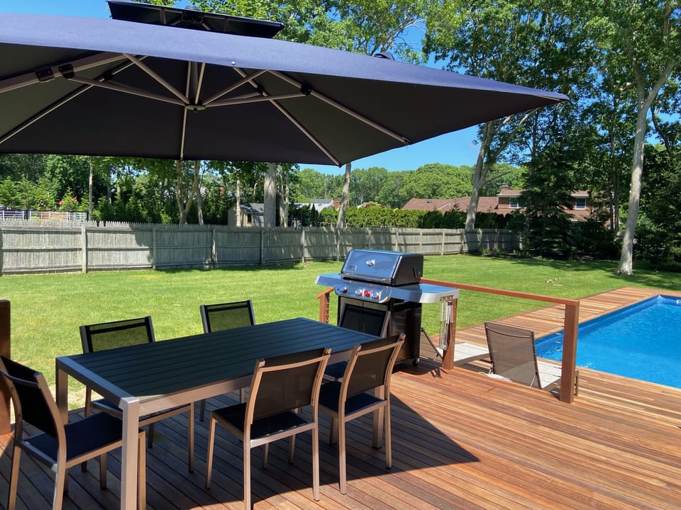 Plenty of shade with our Purple Leaf shade system. 