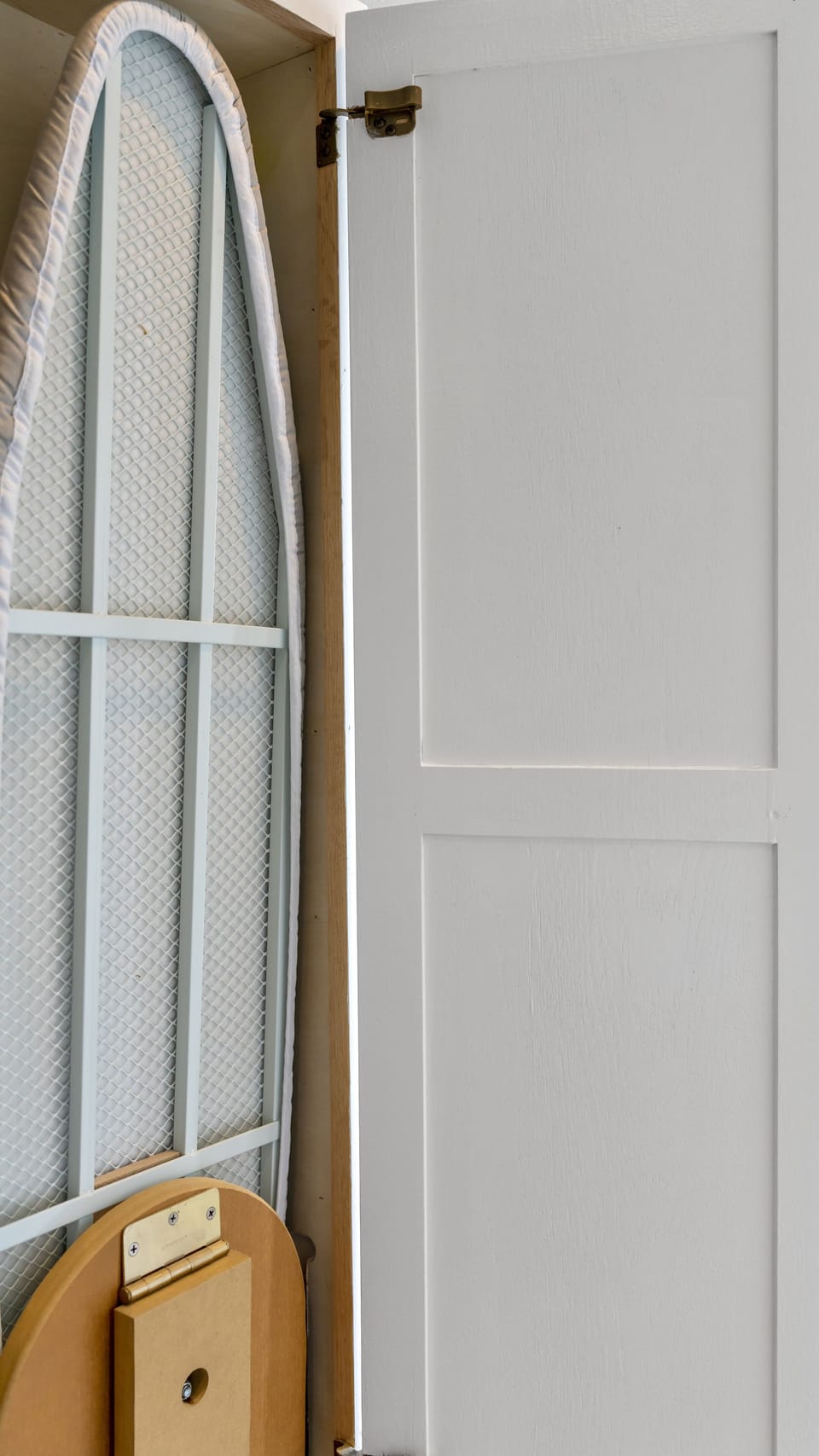 Built-in ironing board