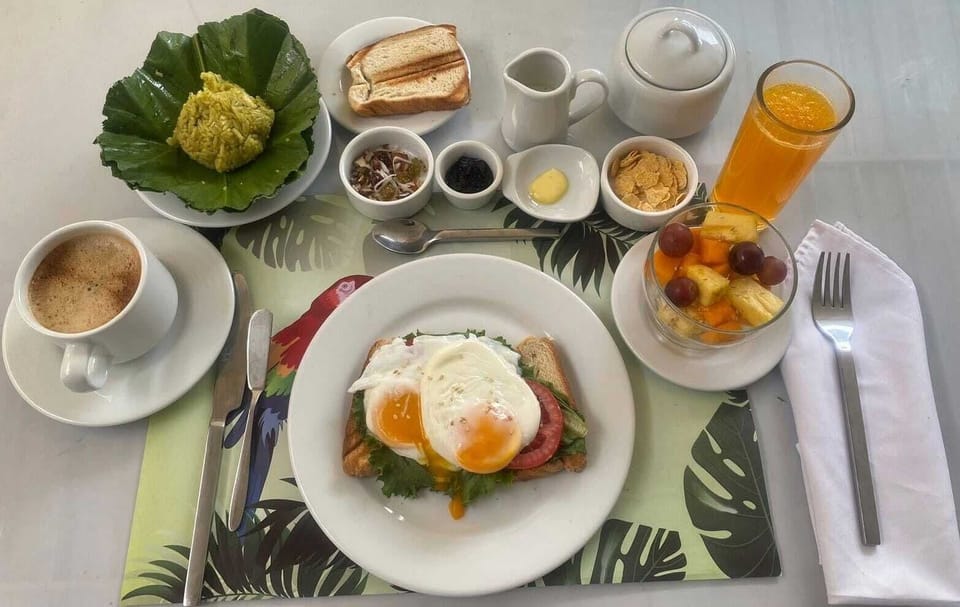 Free daily continental breakfast