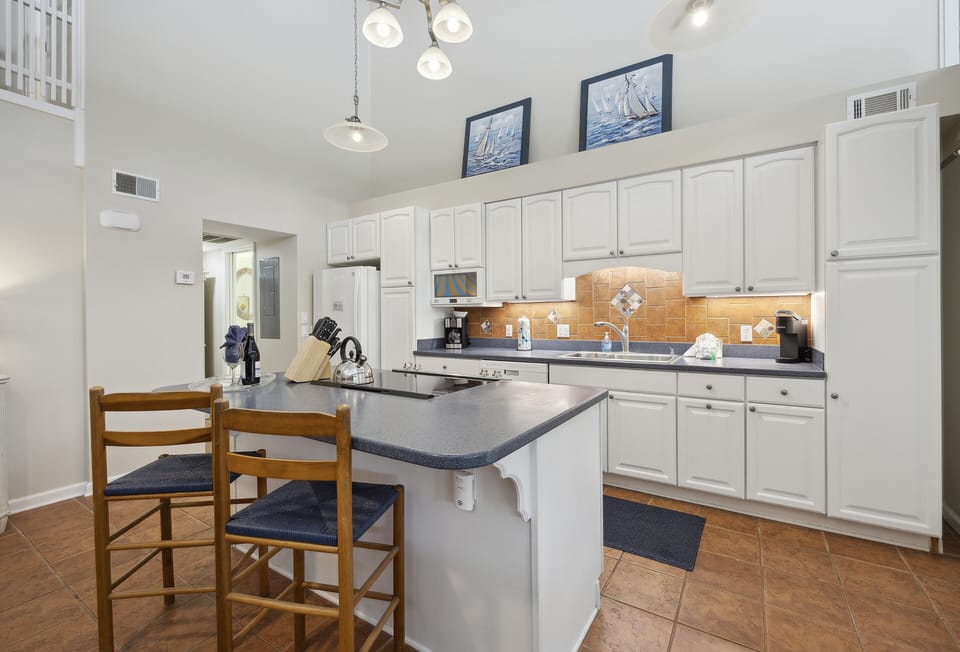 Fully equipped kitchen