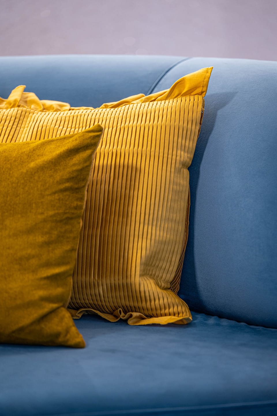 Luxury Apartment (incl. cleaning fee of 600 CHF) | Living room | Flat-screen TV, heated floors