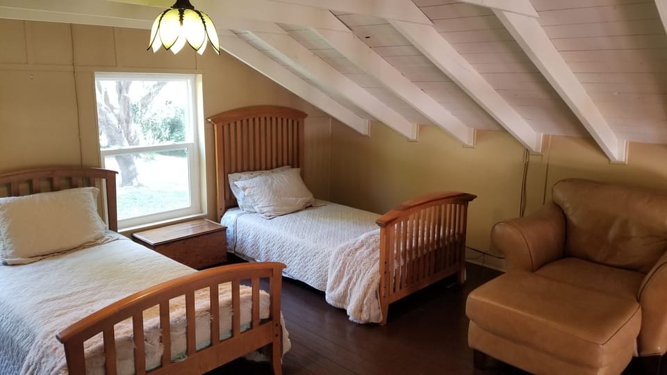 Loft with Two Single Beds