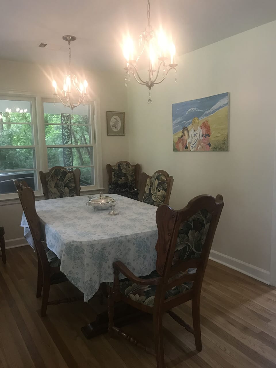 dining room 