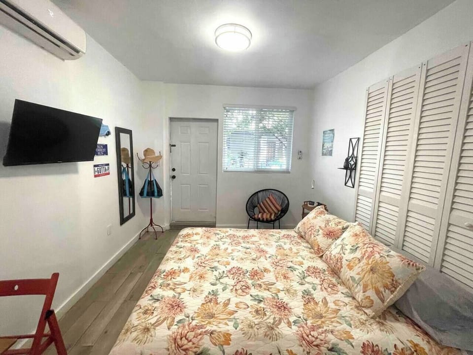Comfortable queen bed with memory foam mattress.