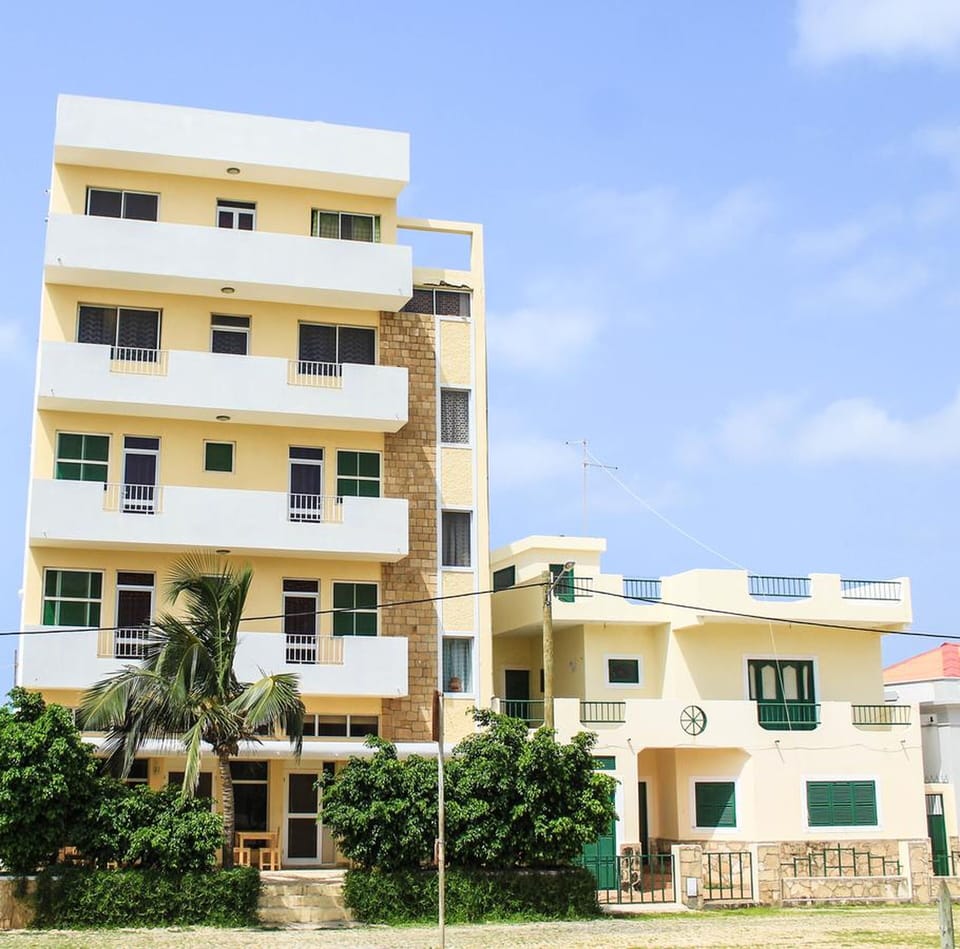 Room, 1 Bedroom, Balcony | Front of property