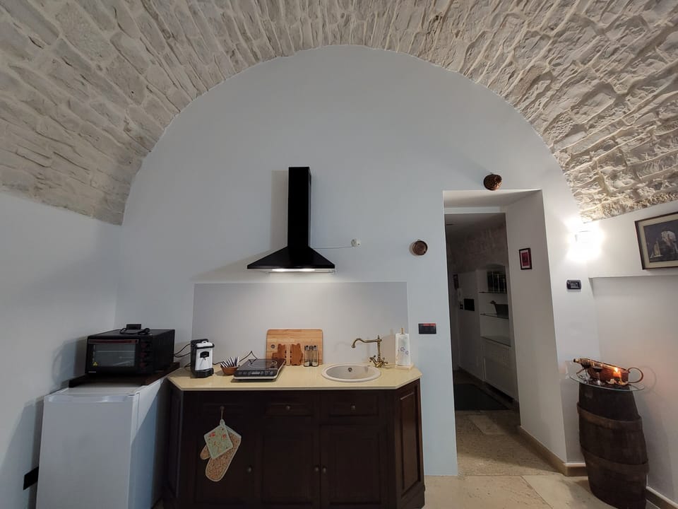 House, 2 Bedrooms, Smoking, Patio | Interior